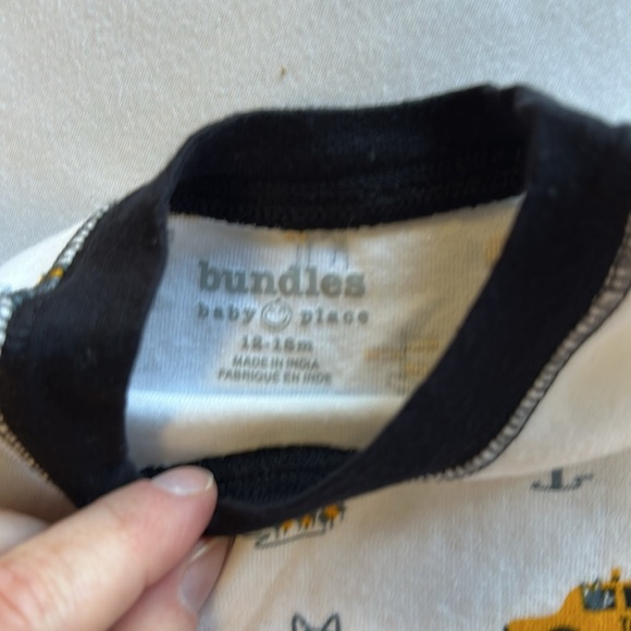 Bundles - Set of 3 Short sleeve Baby Onesies - Black, Blue, and White - Picture 7 of 7